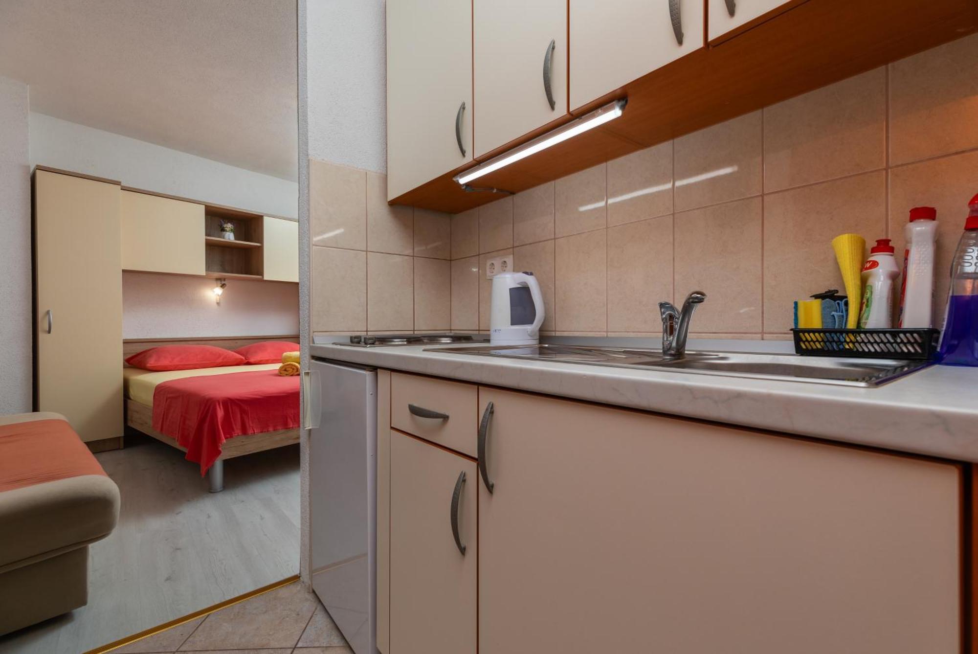Apartments By The Sea Drasnice, Makarska - 6697 Εξωτερικό φωτογραφία